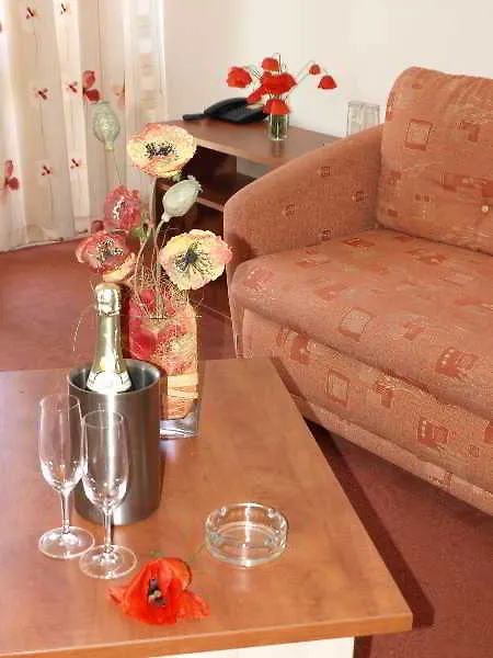 Hotel Alen Mak 7 à Sables d'or
