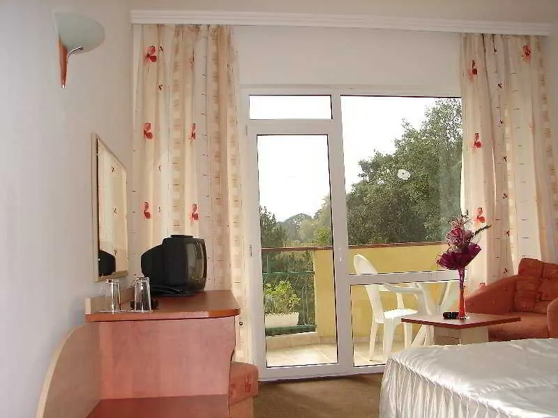 Hotel Alen Mak 7 à Sables d'or